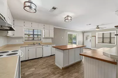 16101 Bluebird Street, Santa Fe, TX 77517 - Photo 11