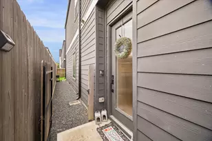 2625 Paul Quinn St, Houston, TX 77091 - Photo 3