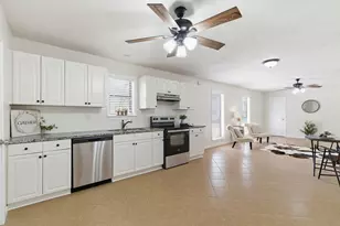 8892 E Buffalo Cir, Willis, TX 77378 - Photo 11