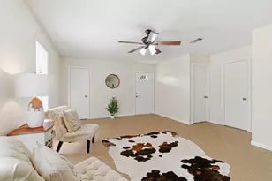 8892 E Buffalo Cir, Willis, TX 77378 - Photo 5