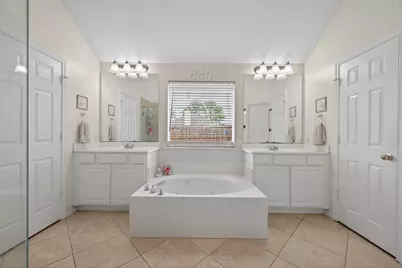 10339 Claybrook Drive, Houston, TX 77089 - Photo 15
