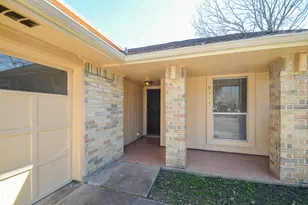 9414 Kingsvalley St, Houston, TX 77075 - Photo 3