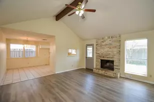 9414 Kingsvalley St, Houston, TX 77075 - Photo 9