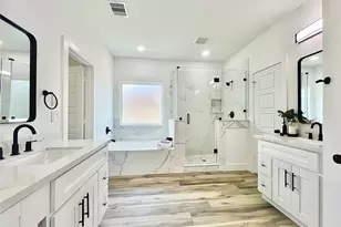 461 Spanish Dr, Dayton, TX 77535 - Photo 35