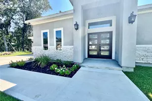 461 Spanish Dr, Dayton, TX 77535 - Photo 3