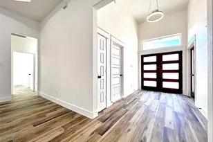 461 Spanish Dr, Dayton, TX 77535 - Photo 9