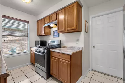 10114 Roseberry Drive, La Porte, TX 77571 - Photo 11