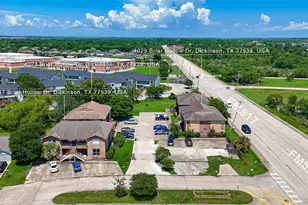 4029 Briar Hollow Dr, Dickinson, TX 77539 - Photo 3