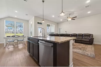 917 Farm Path, Brenham, TX 77833 - Photo 15