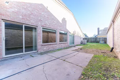 11803 Brook Meadows Lane, Meadows Place, TX 77477 - Photo 15