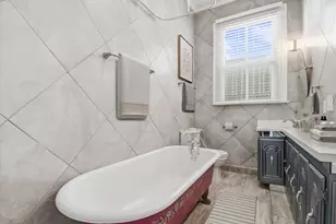 2412 Winnie St, Galveston, TX 77550 - Photo 19