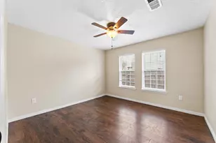 2821 Holman St, Houston, TX 77004 - Photo 9