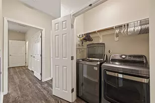 403 S 2nd St, La Porte, TX 77571 - Photo 17