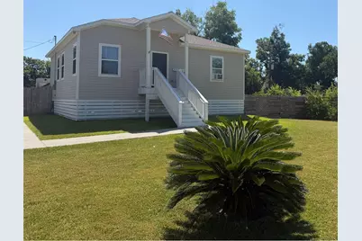403 S 2nd Street, La Porte, TX 77571 - Photo 1