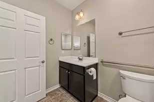 403 S 2nd St, La Porte, TX 77571 - Photo 25