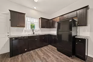 403 S 2nd St, La Porte, TX 77571 - Photo 13