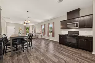 403 S 2nd St, La Porte, TX 77571 - Photo 15