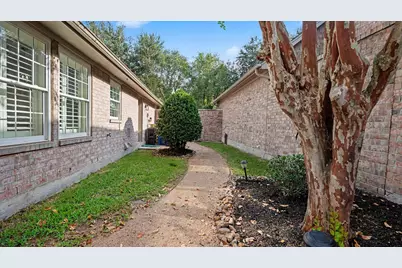 2423 Thorndon Park Court, League City, TX 77573 - Photo 31