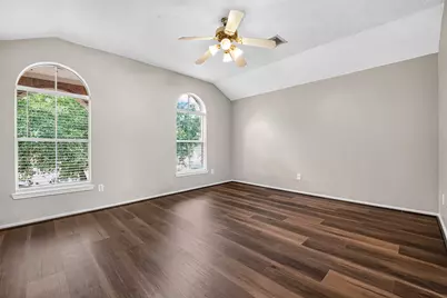 9707 Royal Crest Way, Houston, TX 77083 - Photo 19