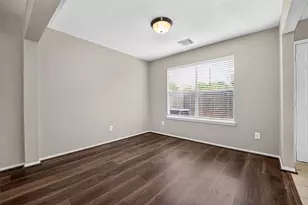 9707 Royal Crest Way, Houston, TX 77083 - Photo 9