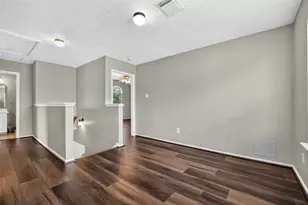 9707 Royal Crest Way, Houston, TX 77083 - Photo 17
