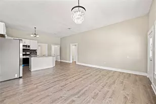 1812 27th St, Galveston, TX 77550 - Photo 9