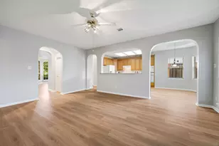 8319 Big Bend Dr, Sugar Land, TX 77479 - Photo 9