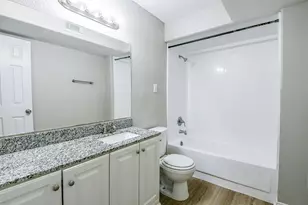 2585 Marilee Ln, Houston, TX 77057 - Photo 17