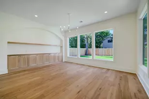 1046 Gardenia Dr, Houston, TX 77018 - Photo 9