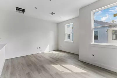 2037 Oak Forest Drive #A-B, Houston, TX 77018 - Photo 3