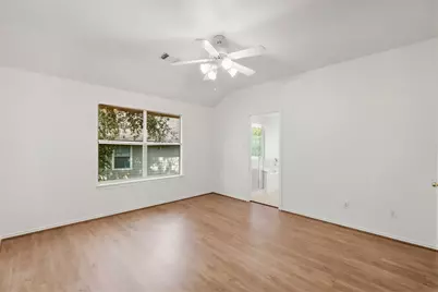 144 E Summerhaze Circle, The Woodlands, TX 77382 - Photo 13