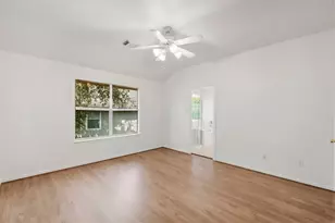 144 E Summerhaze Circle, The Woodlands, TX 77382 - Photo 13