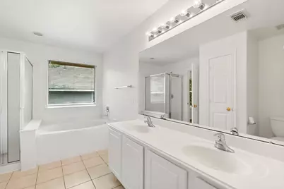 144 E Summerhaze Circle, The Woodlands, TX 77382 - Photo 15