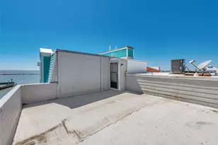 3 Tiki Cir, Tiki Island, TX 77554 - Photo 31