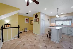 3 Tiki Cir, Tiki Island, TX 77554 - Photo 7