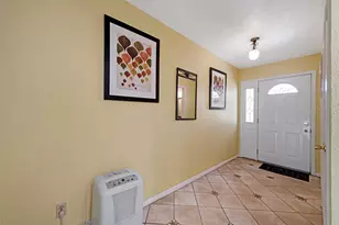 3 Tiki Cir, Tiki Island, TX 77554 - Photo 3