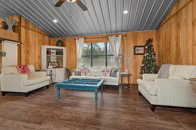 5519 County Road 327, Buffalo, TX 75831 - Photo 13