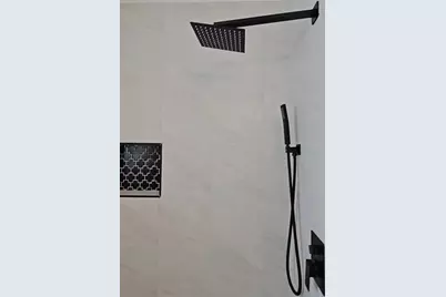 9607 Kemp Forest Drive, Houston, TX 77080 - Photo 15