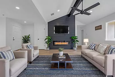 9607 Kemp Forest Drive, Houston, TX 77080 - Photo 5