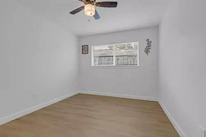 9607 Kemp Forest Drive, Houston, TX 77080 - Photo 13