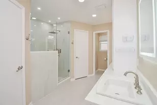 1511 Holly River Dr, Houston, TX 77077 - Photo 21