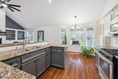 2420 Canter Lane, Conroe, TX 77384 - Photo 11