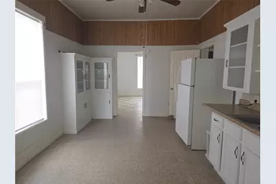 601A West Washington Avenue #A, Navasota, TX 77868 - Photo 5