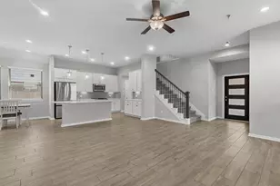 731 Lacebark Elm Trl, Conroe, TX 77318 - Photo 9
