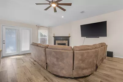 431 Cardinal Oaks, Kemah, TX 77565 - Photo 17