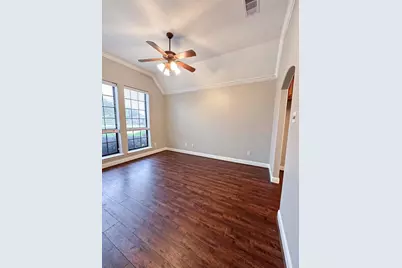 301 Williamsburg Avenue, Clute, TX 77531 - Photo 3