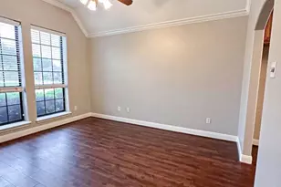 301 Williamsburg Ave, Clute, TX 77531 - Photo 3