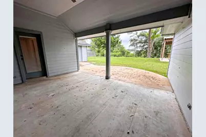 301 Williamsburg Avenue, Clute, TX 77531 - Photo 19