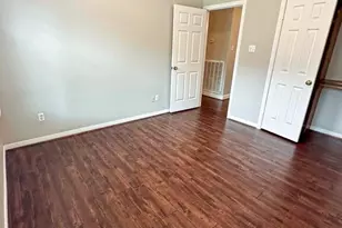 301 Williamsburg Ave, Clute, TX 77531 - Photo 17