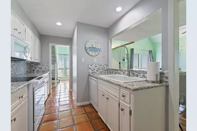 83 Private Road 638, Matagorda, TX 77457 - Photo 11